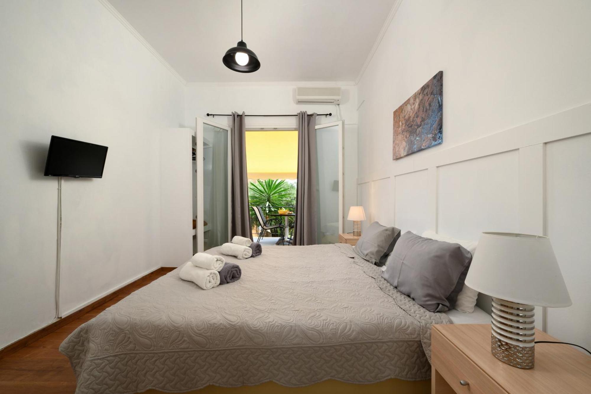 Olive Grove Poolside Apartments Benitses  Exterior foto